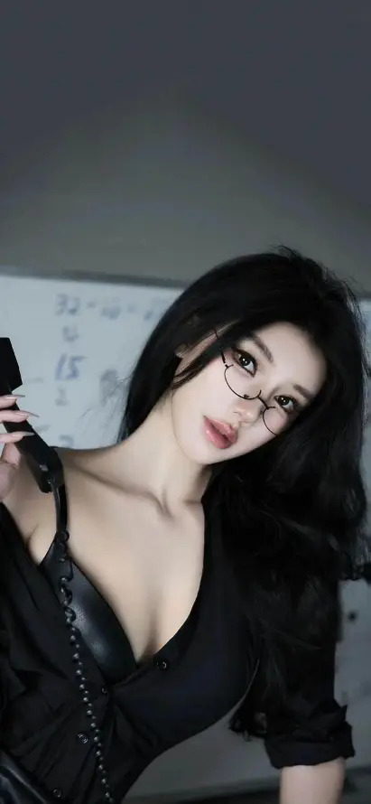 万人斗牛_忘忧草网在线社区_亚洲精品无码你懂的