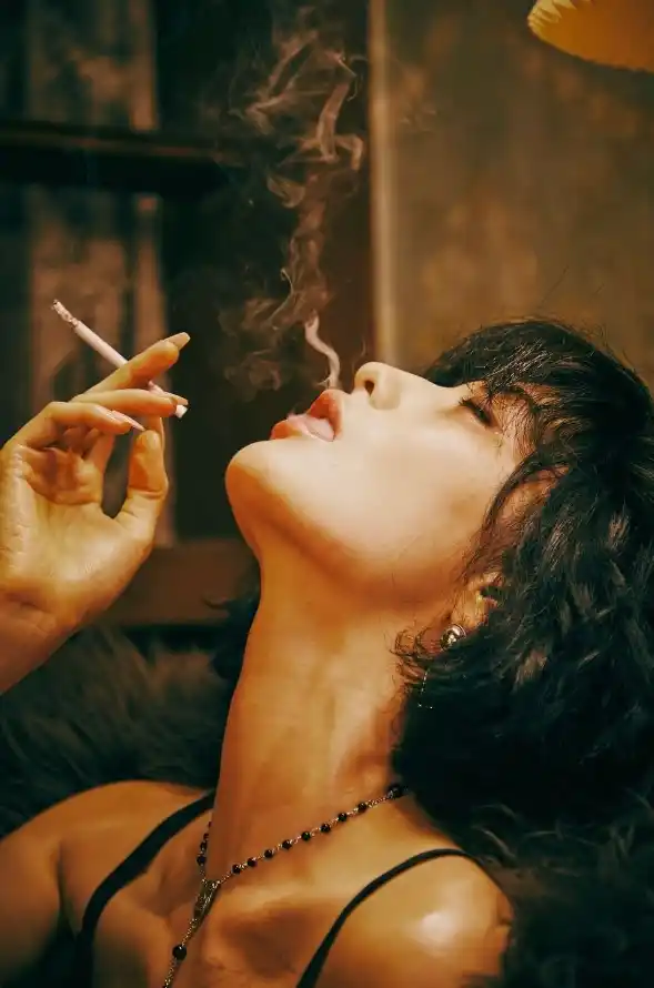 万人斗牛_忘忧草网在线社区_亚洲精品无码你懂的